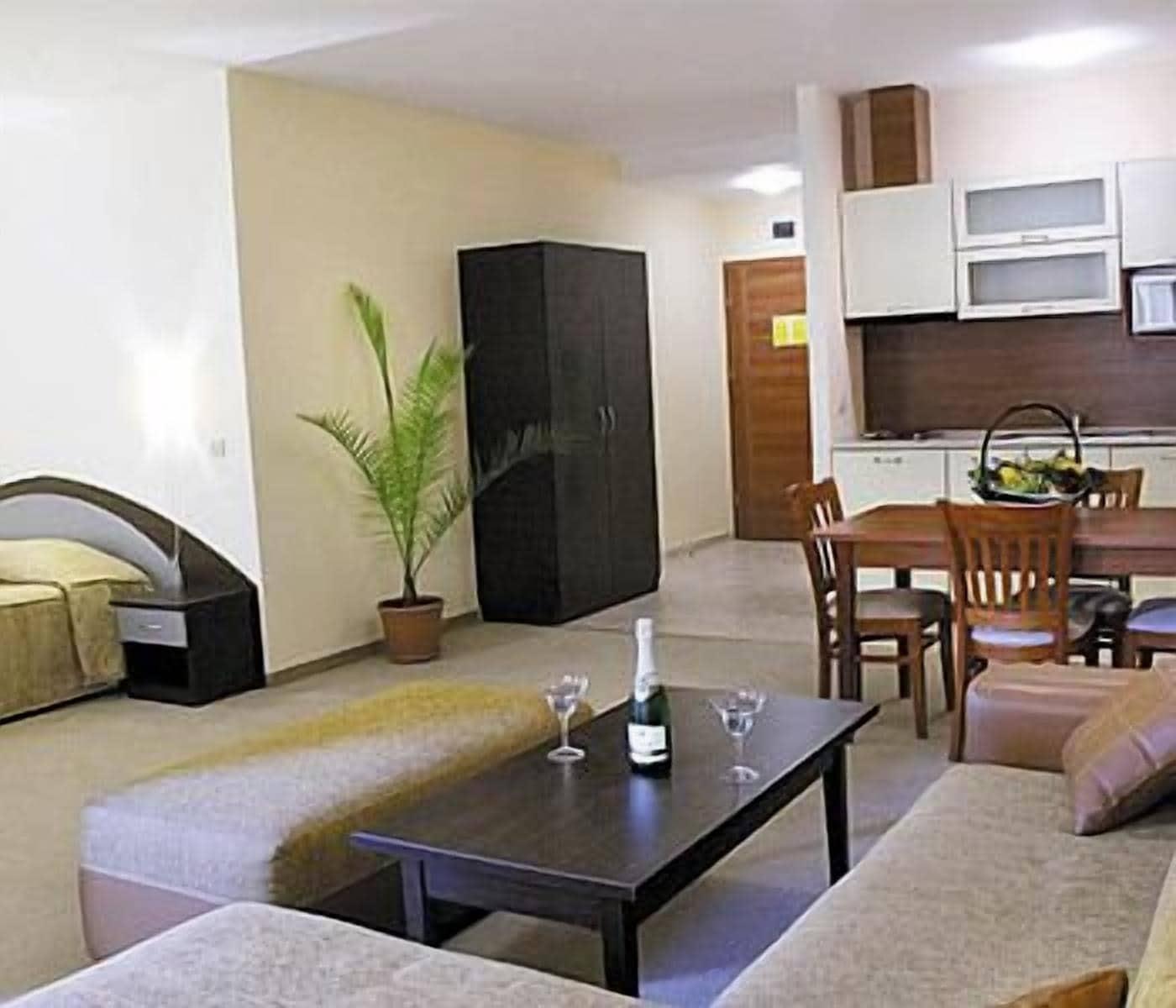 Hotel Paradise Green Park โกลเดน แซนส์ ภายนอก รูปภาพ