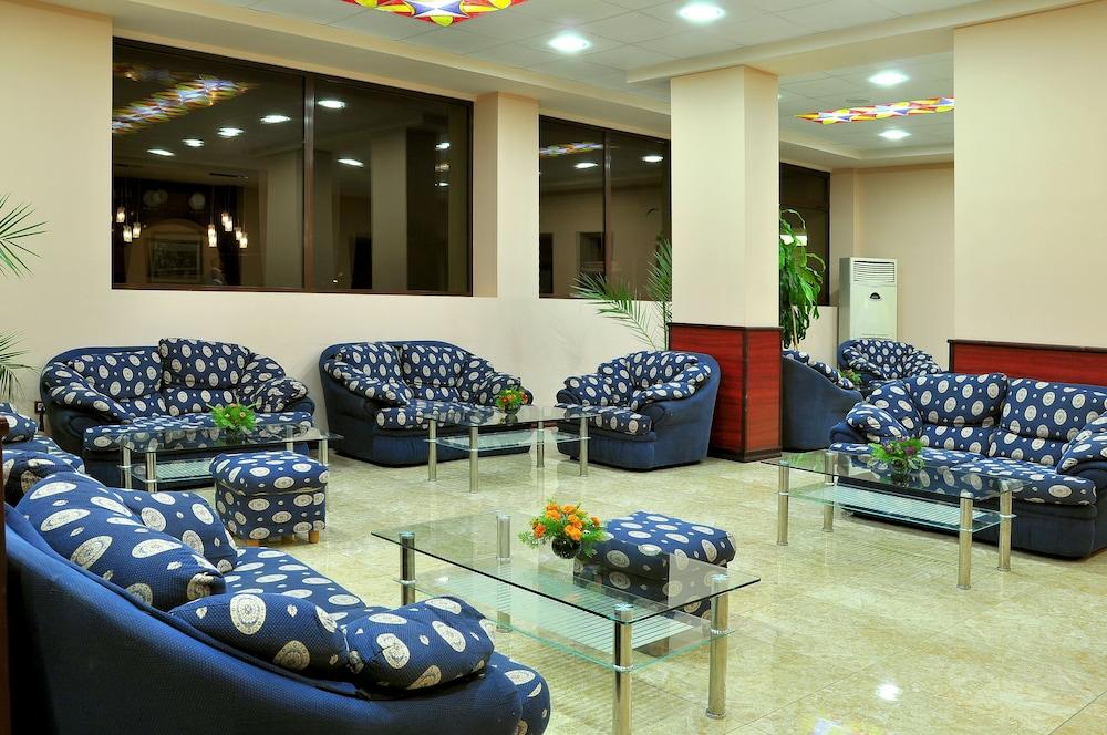 Hotel Paradise Green Park โกลเดน แซนส์ ภายนอก รูปภาพ