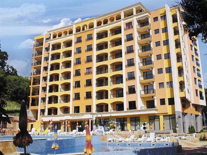 Hotel Paradise Green Park โกลเดน แซนส์ ภายนอก รูปภาพ